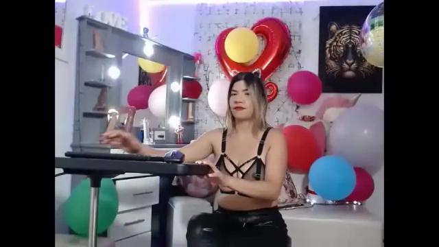 Image 4 of hot_sexy_bunny Stream on Chaturbate on 20 days ago