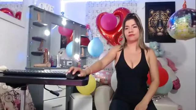Image 2 of hot_sexy_bunny Stream on Chaturbate on 10 days ago