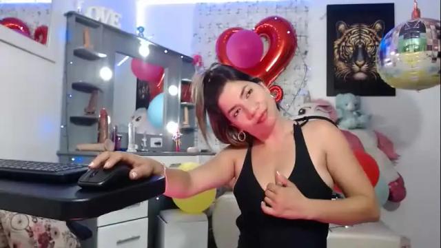 Image 4 of hot_sexy_bunny Stream on Chaturbate on 10 days ago