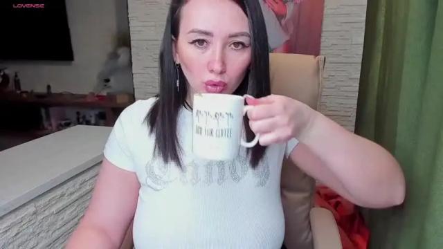 Image 4 of hot_squirtgirl Stream on Chaturbate on 13 months ago