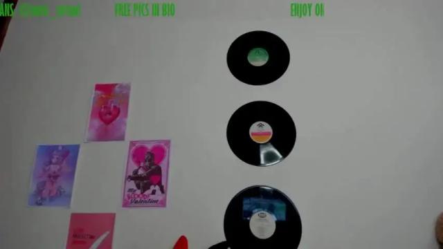 Thumbnail 1, hot_violet69's Stream at Chaturbate, 21 months ago