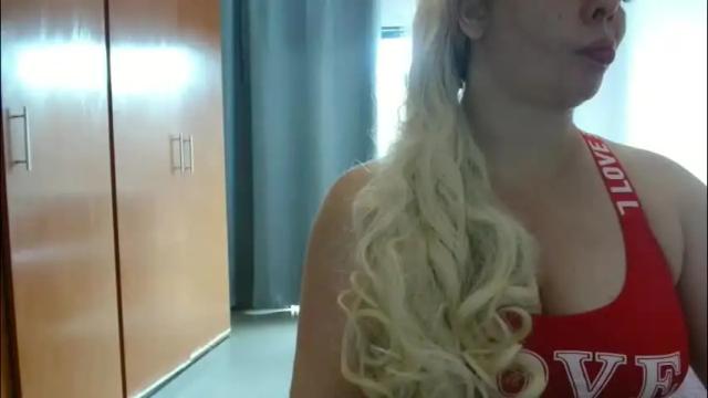 Image 10 of hot_wiffe Stream on Chaturbate on 1 month ago