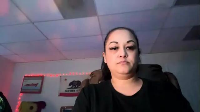 Image 11 of hotangie415 Stream on Chaturbate on 18 months ago