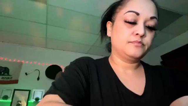 Image 3 of hotangie415 Stream on Chaturbate on 18 months ago