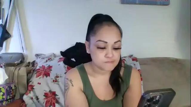 Image 11 of hotangie415 Stream on Chaturbate on 16 months ago