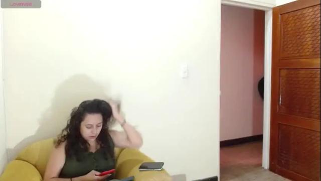 Image 3 of hotaru_hot Stream on Chaturbate on 12 days ago