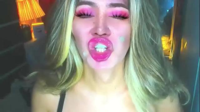 Image 2 of hotbabe_tanya Stream on Chaturbate on 9 days ago