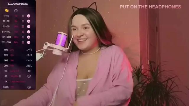 Image 3 of hotbabyalina Stream on Chaturbate on 17 months ago