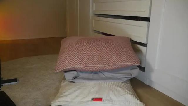 Image 10 of hotbella_ Stream on Chaturbate on 26 days ago