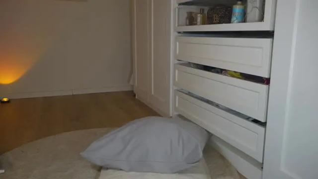 Image 4 of hotbella_ Stream on Chaturbate on 2 days ago