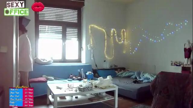 Image 12 of hotbettybellucci Stream on Chaturbate on 12 days ago