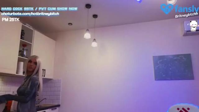 Image 3 of hotbritneybitch Stream on Chaturbate on 15 months ago