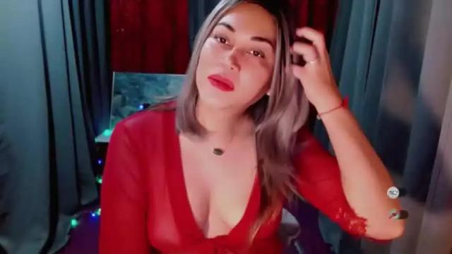 Image 4 of hotchilichickxxx Stream on Chaturbate on 14 months ago