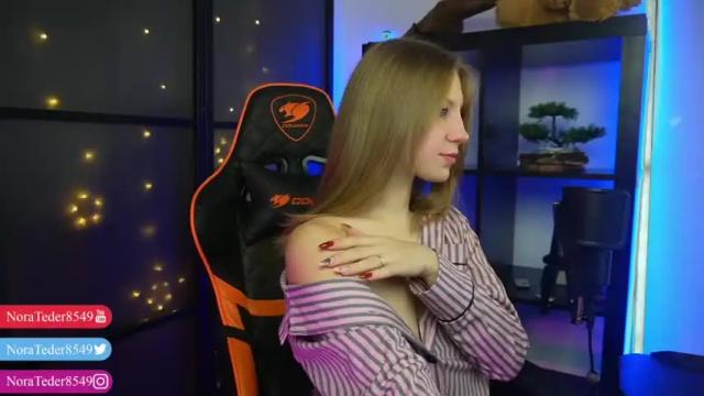 Image 6 of hotchillylovers Stream on Chaturbate on 15 months ago