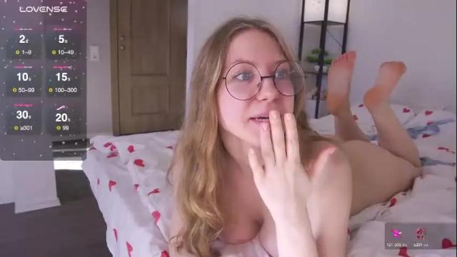 Image 8 of hotchillylovers Stream on Chaturbate on 1 month ago
