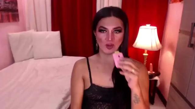 Image 3 of hotchococumashley Stream on Chaturbate on 18 months ago