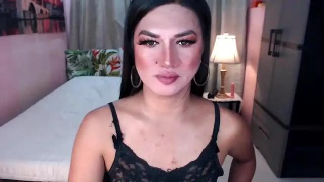 Image 10 of hotchococumashley Stream on Chaturbate on 17 months ago