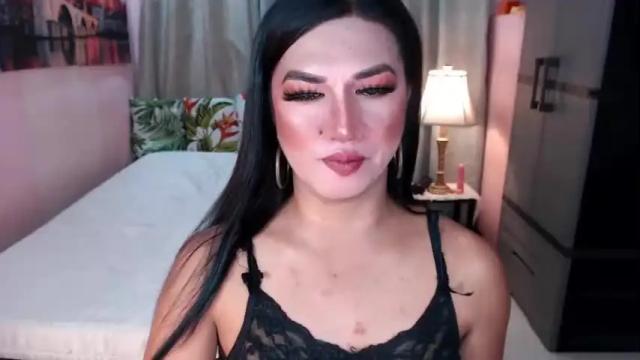 Image 3 of hotchococumashley Stream on Chaturbate on 17 months ago