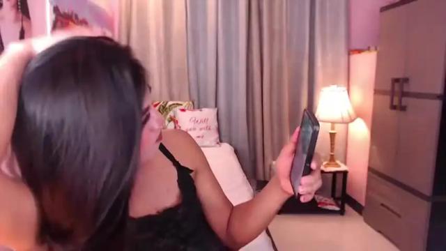 Image 6 of hotchococumashley Stream on Chaturbate on 17 months ago