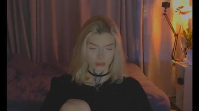 Image 2 of hotchubently Stream on Chaturbate on 1 month ago