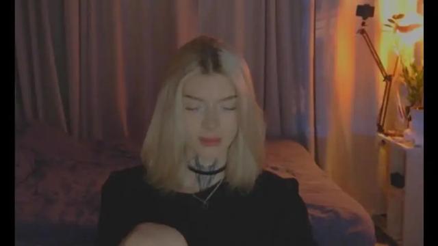 Image 4 of hotchubently Stream on Chaturbate on 1 month ago