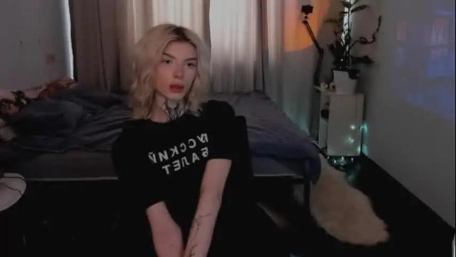 Image 12 of hotchubently Stream on Chaturbate on 1 month ago