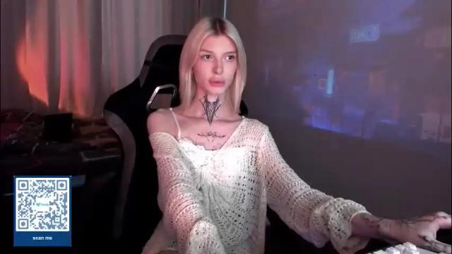 Image 8 of hotchubently Stream on Chaturbate on 2 months ago