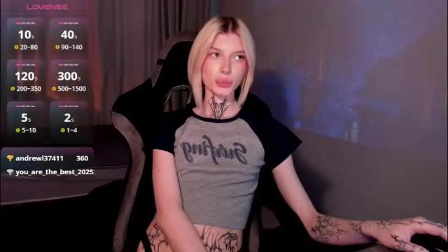 Image 7 of hotchubently Stream on Chaturbate on 1 month ago