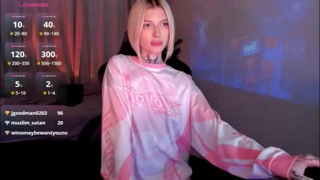 Image 6 of hotchubently Stream on Chaturbate on 1 month ago