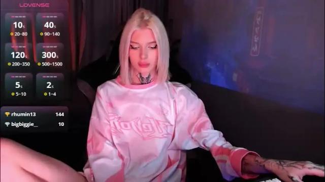 Image 6 of hotchubently Stream on Chaturbate on 1 month ago
