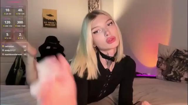 Image 4 of hotchubently Stream on Chaturbate on 1 month ago