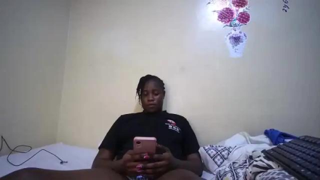 Image 11 of hotcoco_ Stream on Chaturbate on 19 months ago
