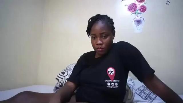 Image 12 of hotcoco_ Stream on Chaturbate on 19 months ago