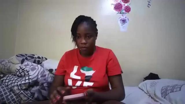 Image 7 of hotcoco_ Stream on Chaturbate on 19 months ago