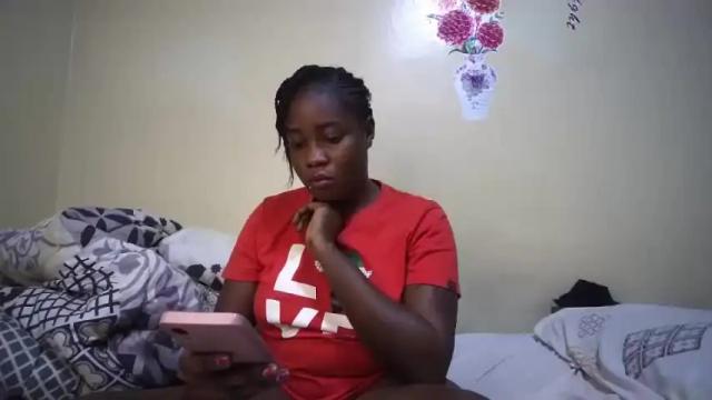 Image 8 of hotcoco_ Stream on Chaturbate on 19 months ago