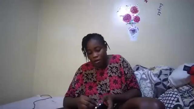 Image 2 of hotcoco_ Stream on Chaturbate on 19 months ago