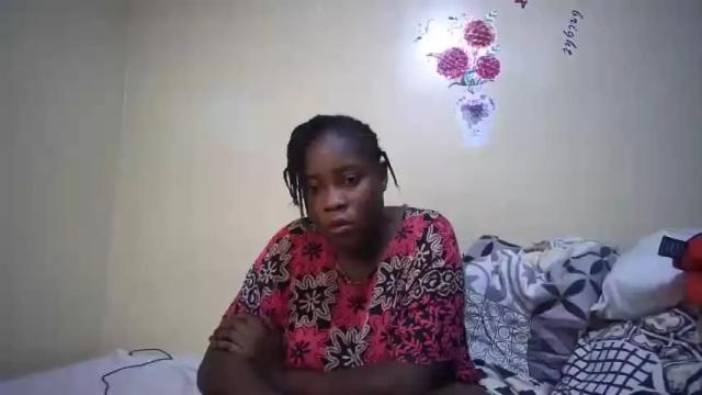 Image 6 of hotcoco_ Stream on Chaturbate on 19 months ago