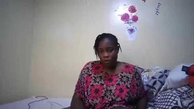 Image 7 of hotcoco_ Stream on Chaturbate on 19 months ago