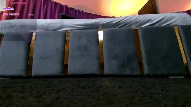 Image 6 of hotdesy_ Stream on Chaturbate on 17 days ago