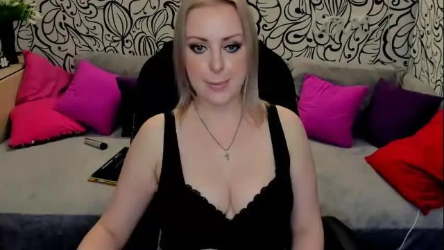 Image 8 of hotdreamhere Stream on Chaturbate on 2 months ago
