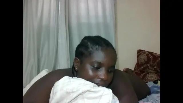 Image 3 of hotebbbyy Stream on Chaturbate on 26 days ago