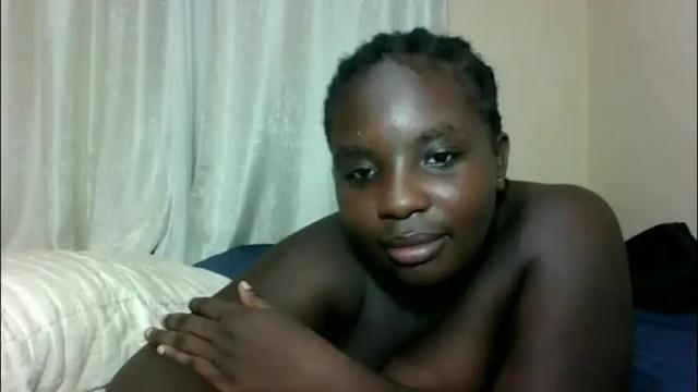 Image 7 of hotebbbyy Stream on Chaturbate on 1 month ago