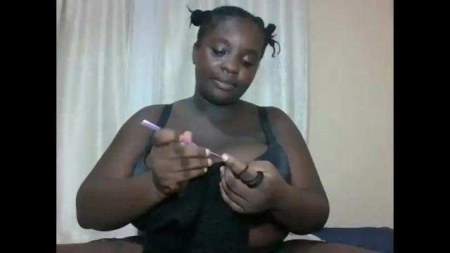 Image 6 of hotebbbyy Stream on Chaturbate on 1 month ago