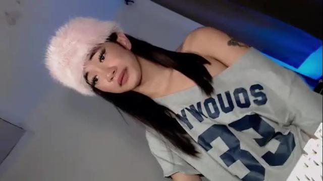 Image 12 of hotfalling_angel1 Stream on Chaturbate on 2 months ago
