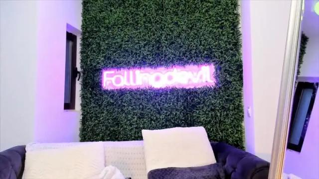 Image 3 of hotfallingdevil Stream on Chaturbate on 1 month ago