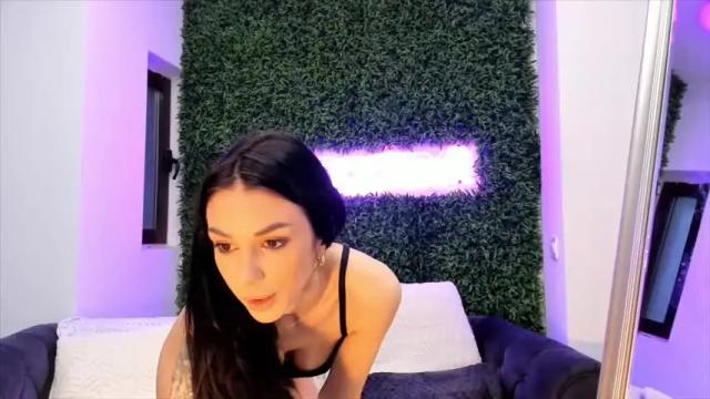 Image 4 of hotfallingdevil Stream on Chaturbate on 1 month ago
