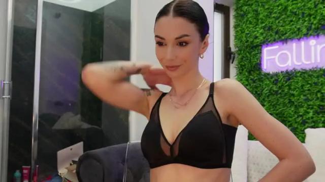 Image 11 of hotfallingdevil Stream on Chaturbate on 23 days ago