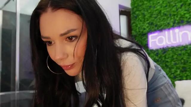 Image 4 of hotfallingdevil Stream on Chaturbate on 21 days ago