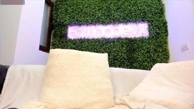 Image 2 of hotfallingdevil Stream on Chaturbate on 1 month ago