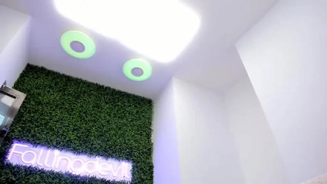 Image 10 of hotfallingdevil Stream on Chaturbate on 15 days ago